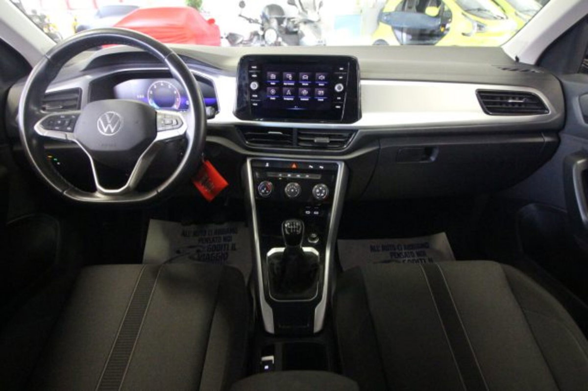 Volkswagen T-Roc 1.0 TSI Life (11)