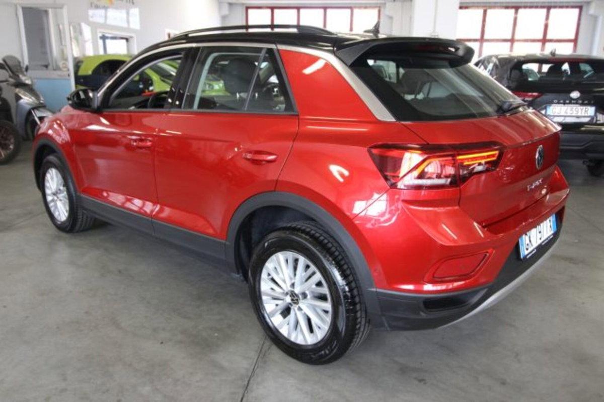 Volkswagen T-Roc 1.0 TSI Life (4)