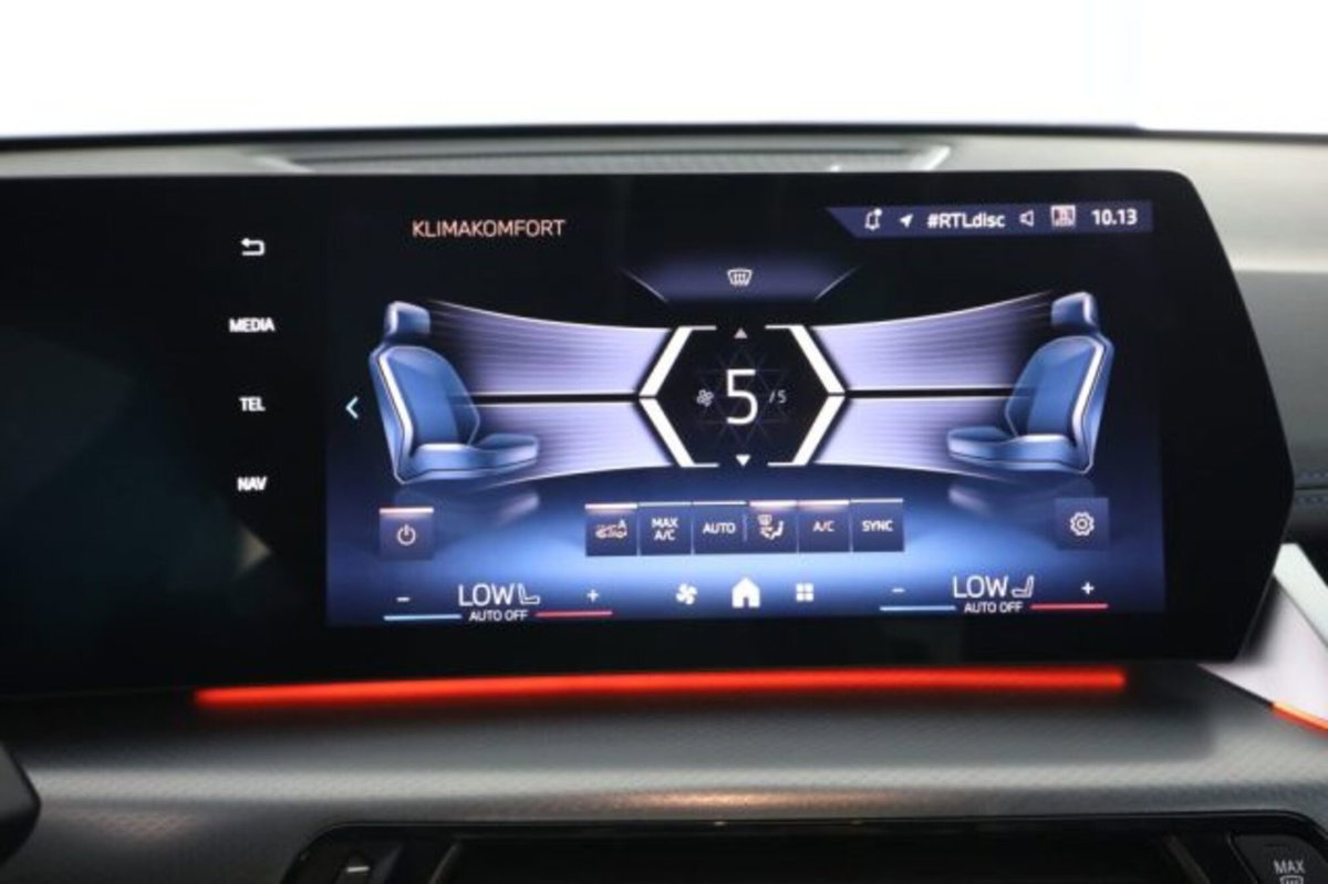 BMW X1 sDrive 18i Msport (11)