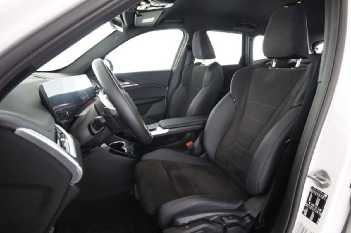 BMW X1 sDrive 18i Msport (2)