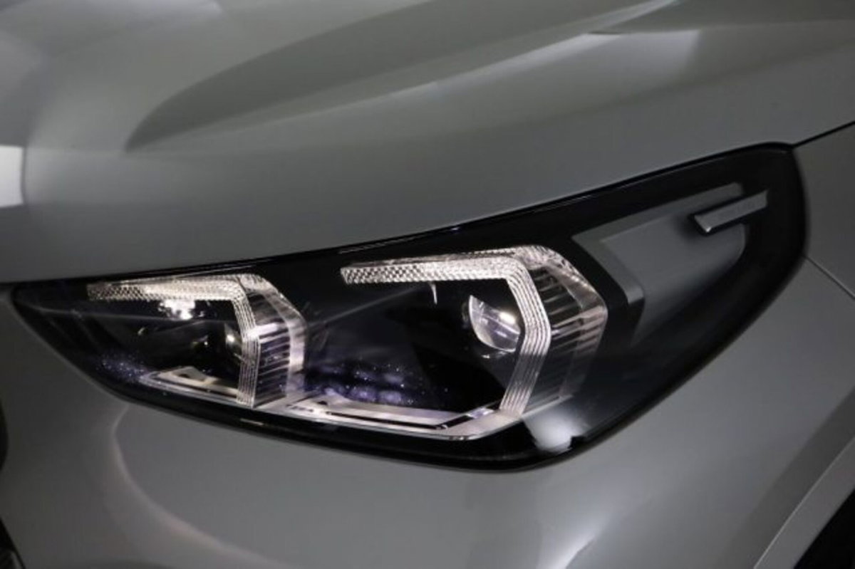 BMW X1 sDrive 18i Msport (9)