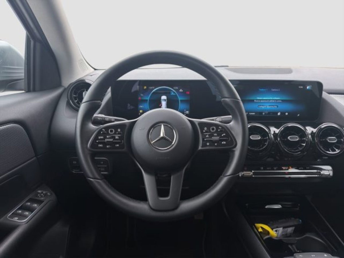 Mercedes-Benz CLA Shooting Brake 180 d Automatic Shooting Brake Business (12)