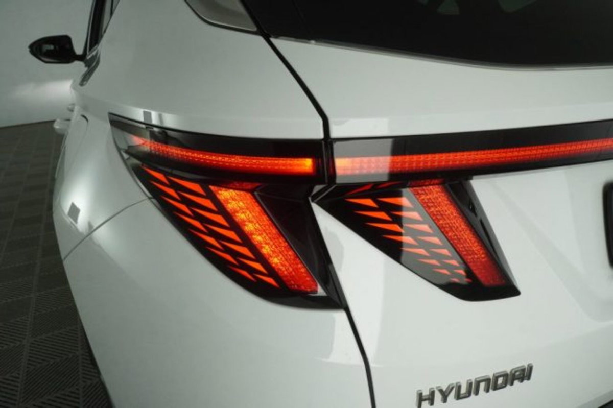 Hyundai Tucson 1.6 crdi 48V Exellence 2wd dct (18)