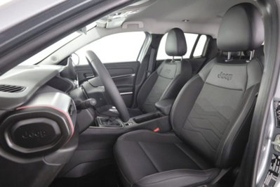 Jeep Avenger 1.2 turbo Summit fwd 100cv (2)