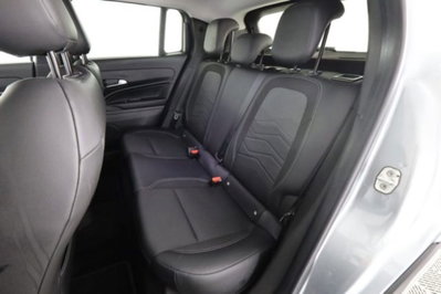 Jeep Avenger 1.2 turbo Summit fwd 100cv (3)