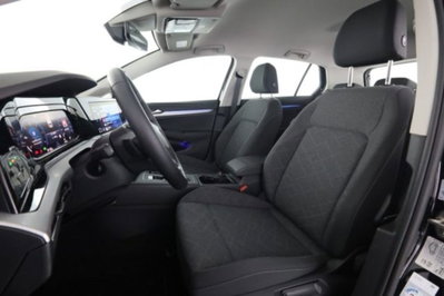 Volkswagen Golf Variant 2.0 TDI SCR DSG Life (2)