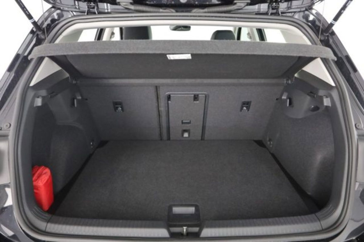 Volkswagen Golf Variant 2.0 TDI SCR DSG Life (6)