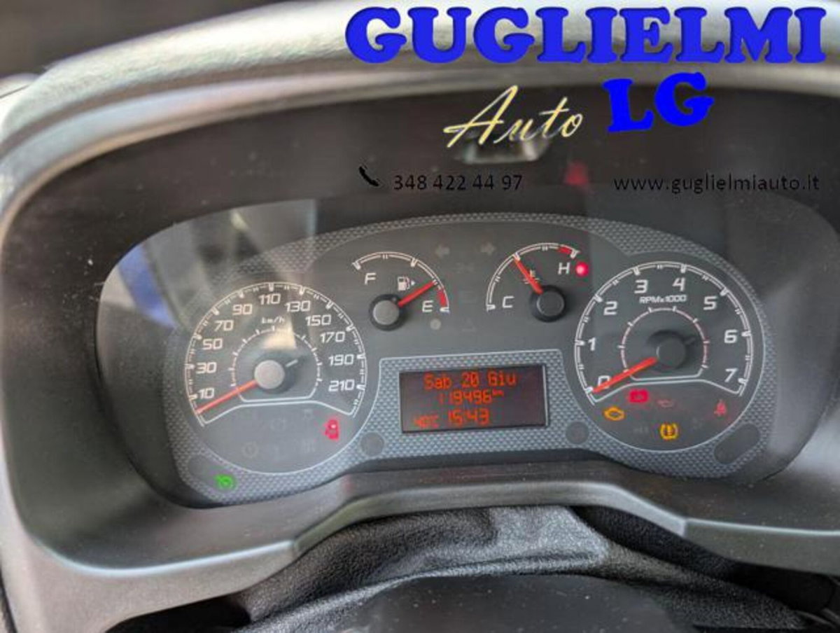 Fiat Qubo 1.3 MJT 95 CV Start&Stop Lounge (19)