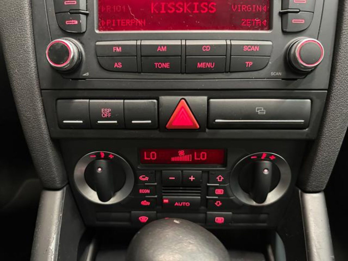 Audi A3 Sportback 2.0 16V TDI S tronic Ambition (18)