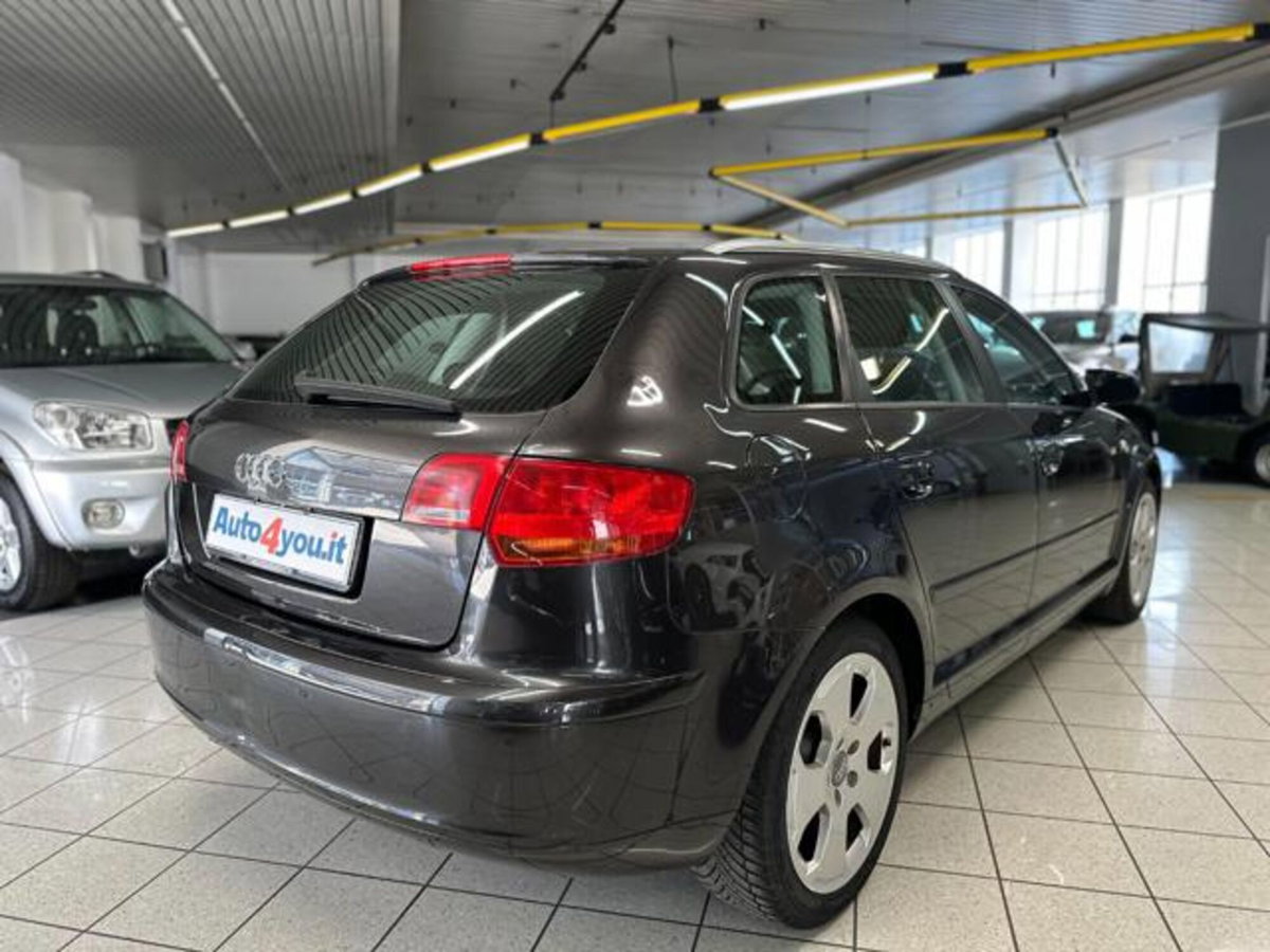 Audi A3 Sportback 2.0 16V TDI S tronic Ambition (3)