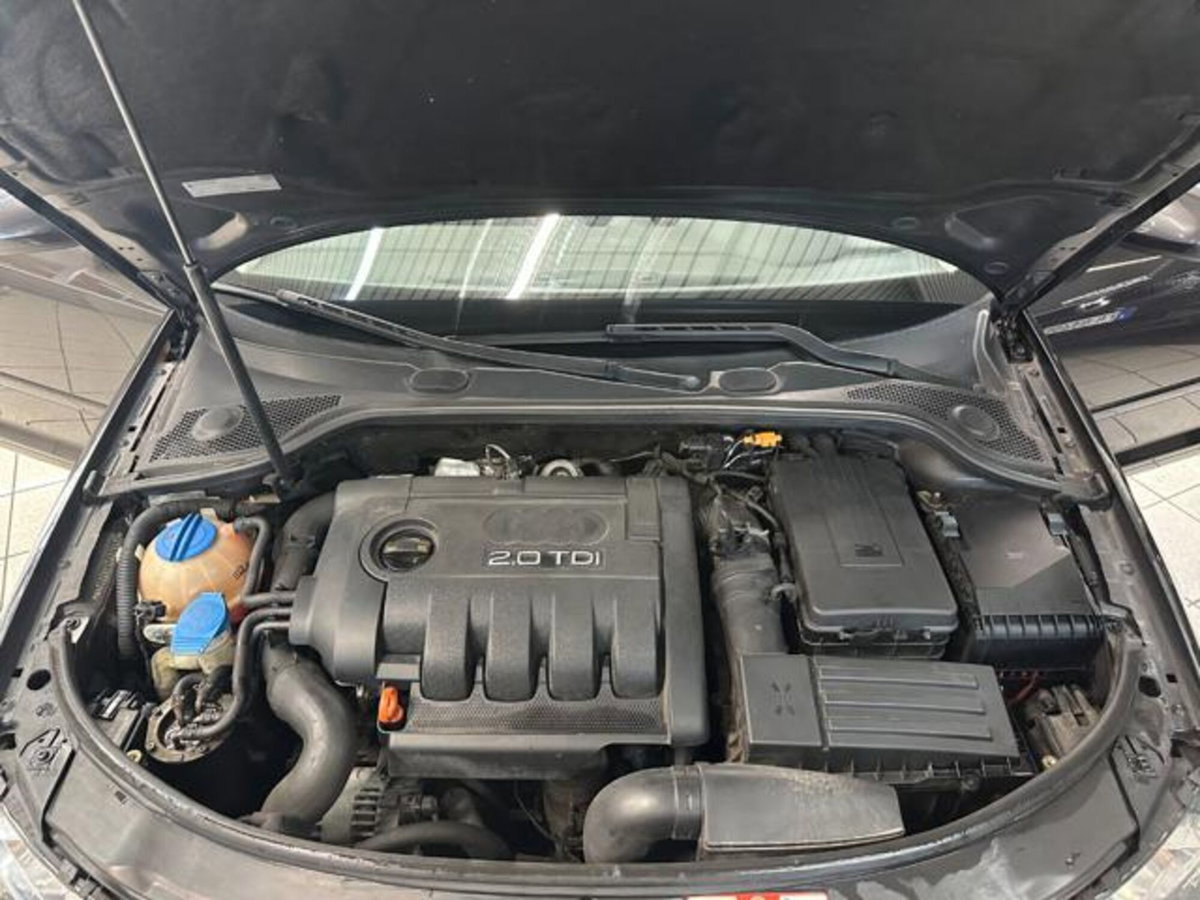 Audi A3 Sportback 2.0 16V TDI S tronic Ambition (6)
