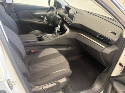 Peugeot 3008 BlueHDi 130 S&S Business (12)