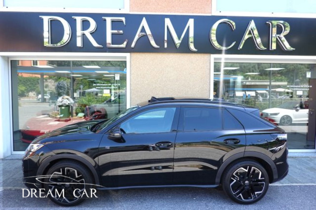 Volkswagen T-Roc 1.5 etsi R-Line 150cv dsg (2)