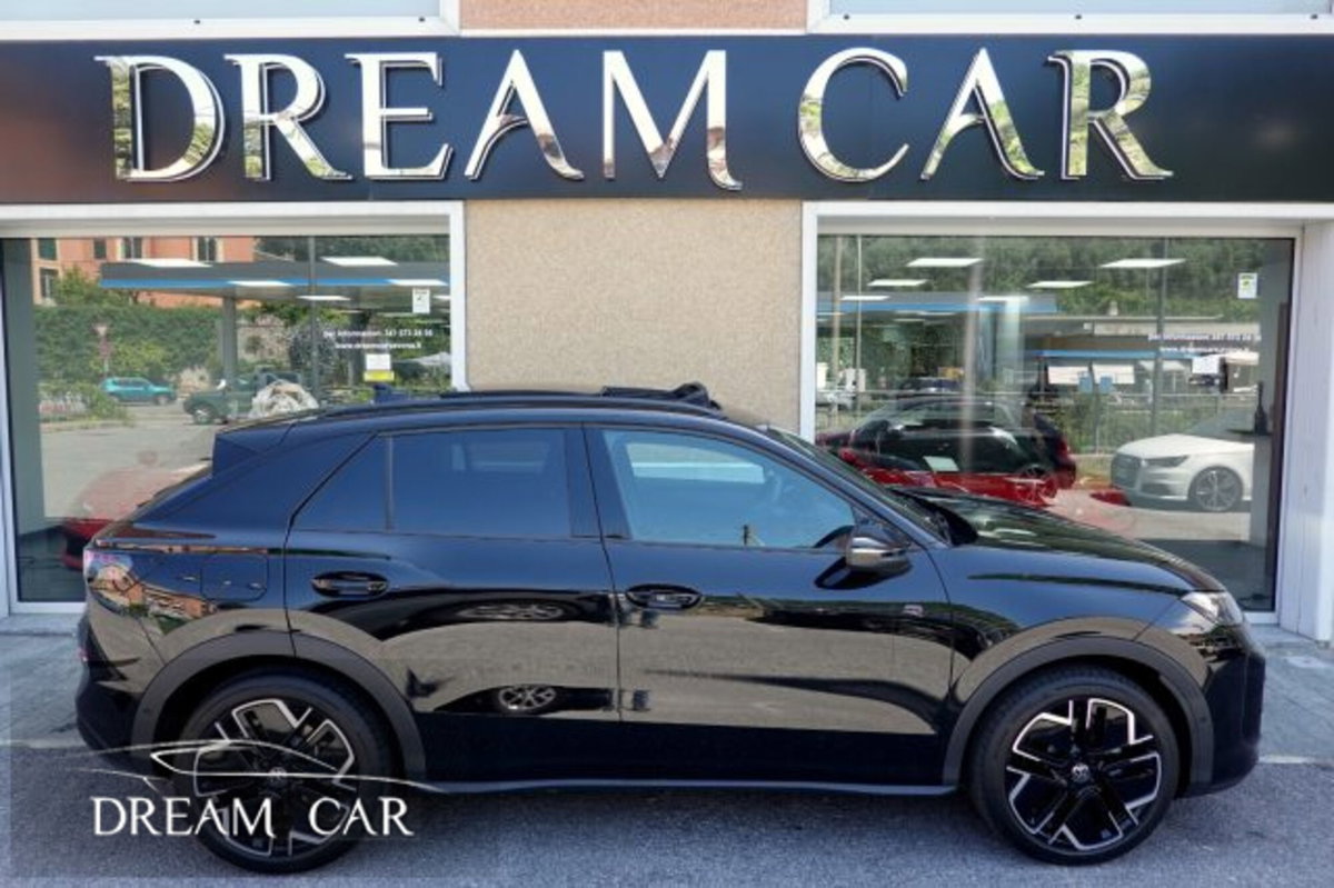 Volkswagen T-Roc 1.5 etsi R-Line 150cv dsg (6)