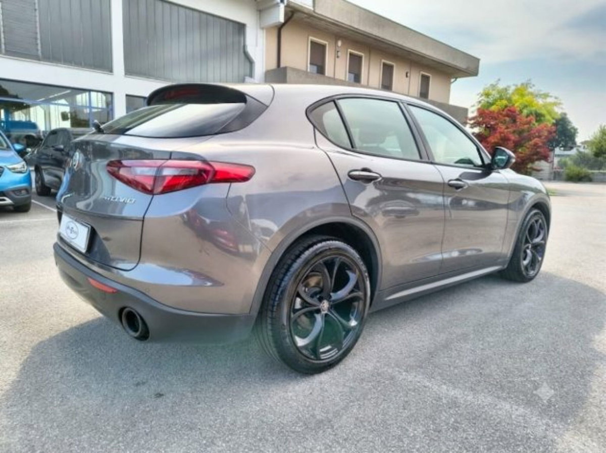 Alfa Romeo Stelvio Stelvio 2.2 Turbodiesel 160 CV AT8 RWD Super Business (5)