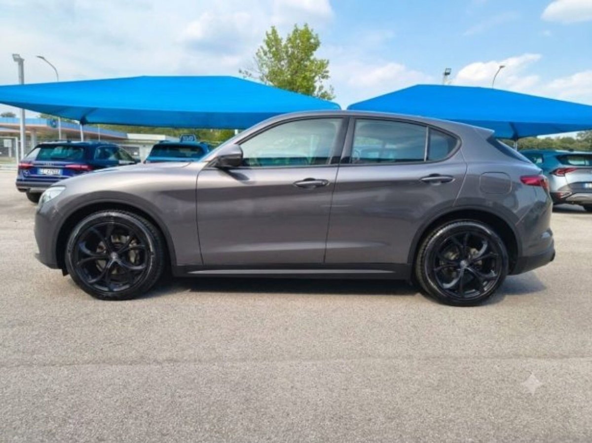 Alfa Romeo Stelvio Stelvio 2.2 Turbodiesel 160 CV AT8 RWD Super Business (8)