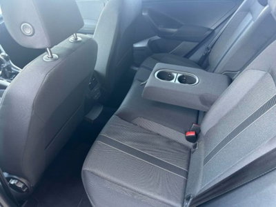 Volkswagen T-Roc 1.0 TSI Life (7)