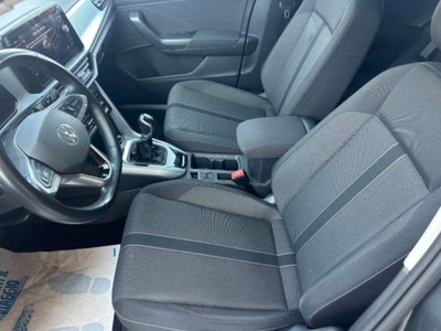 Volkswagen T-Roc 1.0 TSI Life (8)
