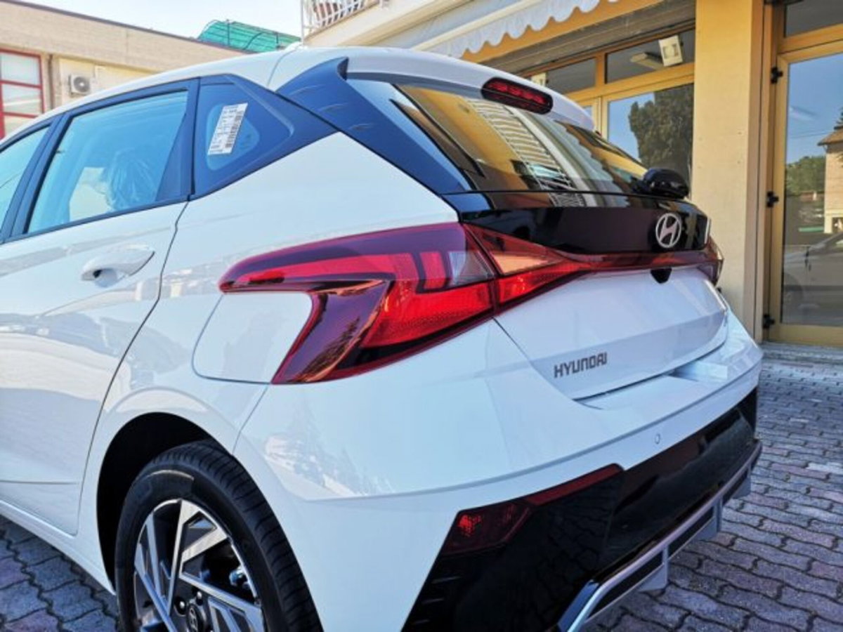 Hyundai i20 1.0 t-gdi Dark Line 90cv mt (6)