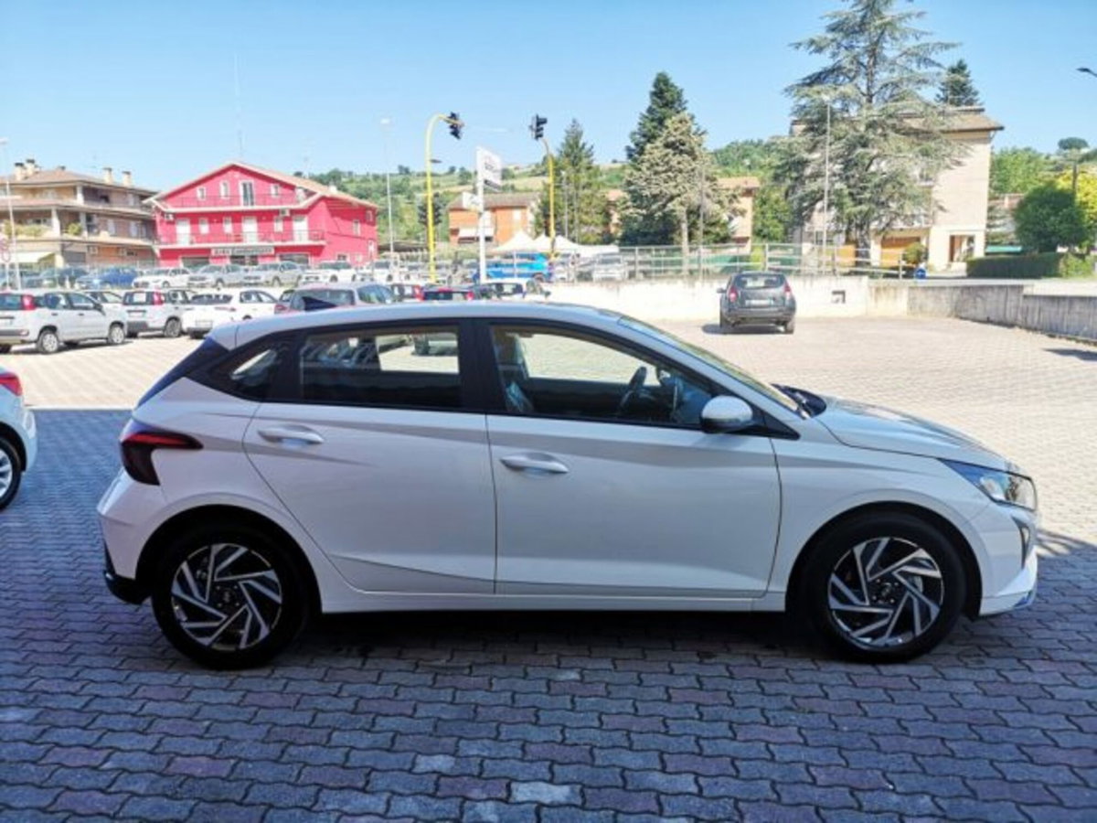 Hyundai i20 1.0 t-gdi Dark Line 90cv mt (8)