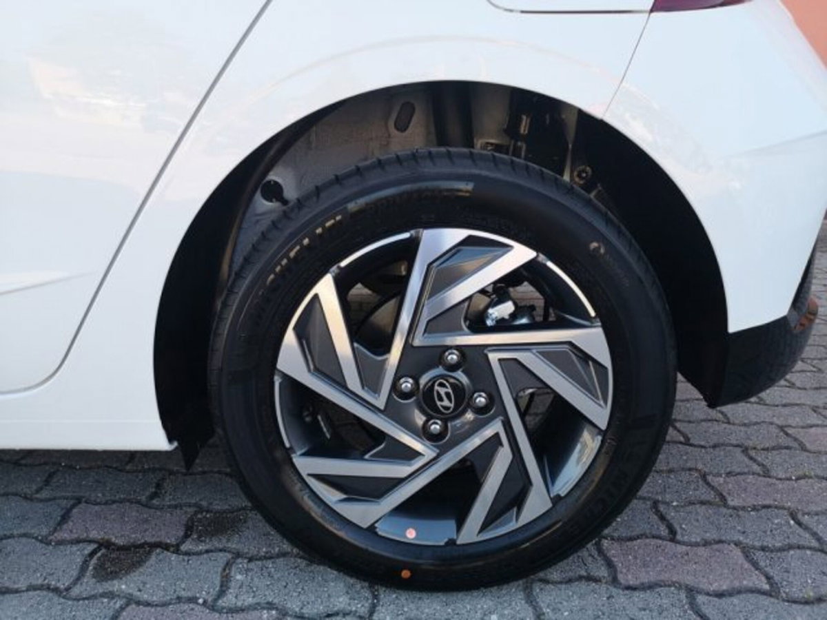 Hyundai i20 1.0 t-gdi Dark Line 90cv mt (9)