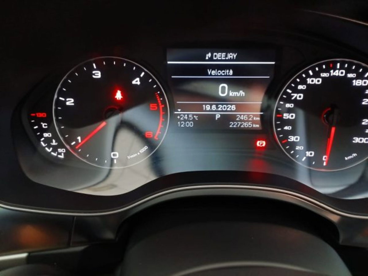 Audi A6 Avant 2.0 TDI 177 CV multitronic (13)