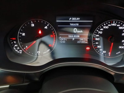 Audi A6 Avant 2.0 TDI 177 CV multitronic (13)