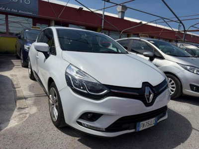 Renault Clio dCi 8V 75 CV Start&Stop 5 porte Energy Intens (2)