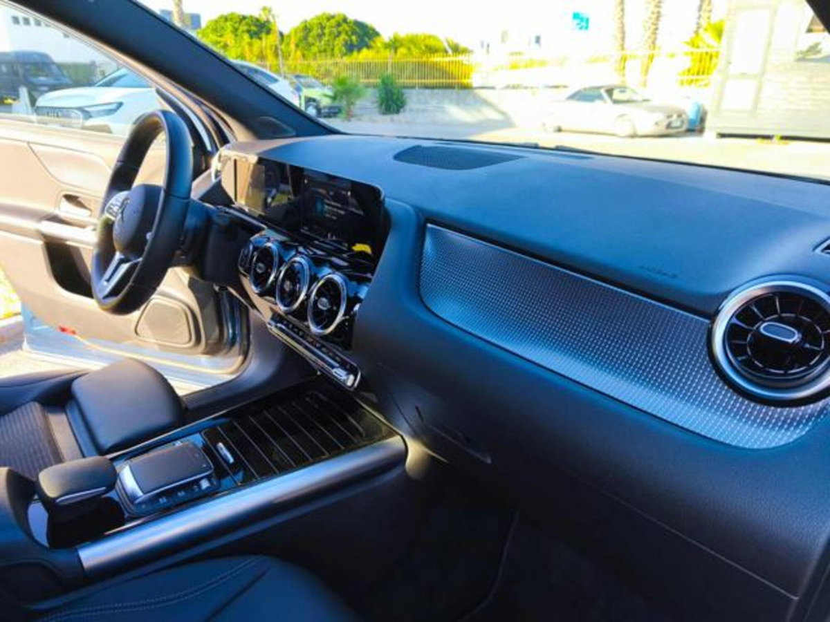 Mercedes-Benz GLA SUV 180 Automatic Sport Plus (12)