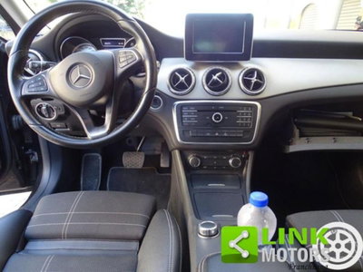 Mercedes-Benz GLA SUV 200 d Business (10)