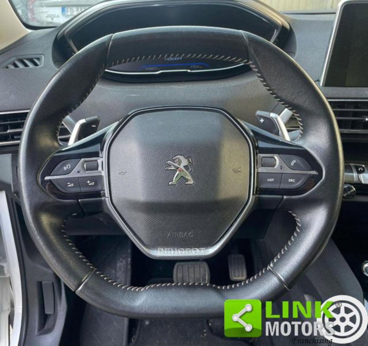 Peugeot 5008 BlueHDi 130 S&S Allure (13)