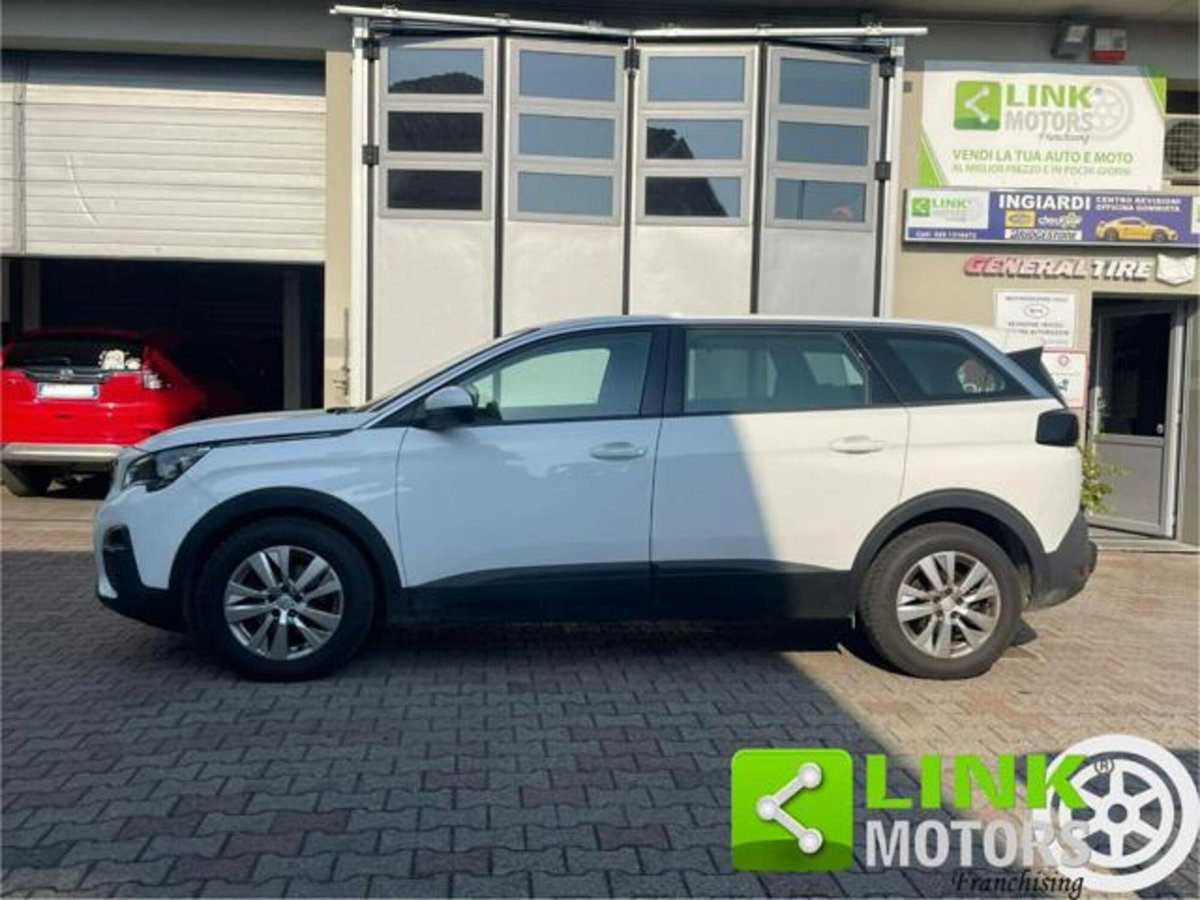 Peugeot 5008 BlueHDi 130 S&S Allure (2)