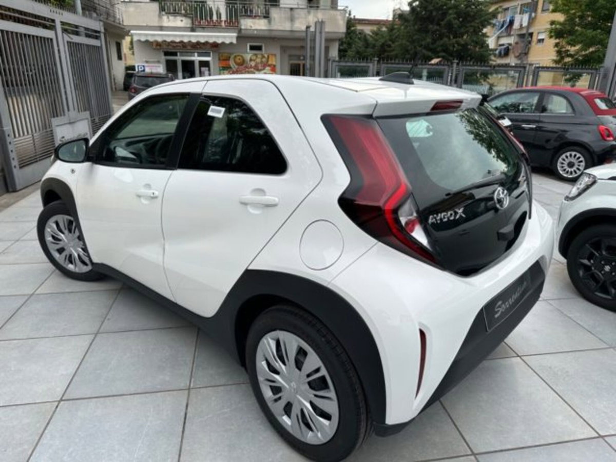 Toyota Aygo X 1.0 VVT-i 72 CV 5 porte Limited S-CVT (11)