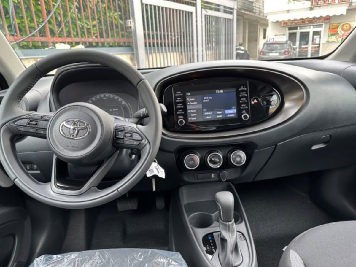 Toyota Aygo X 1.0 VVT-i 72 CV 5 porte Limited S-CVT (16)