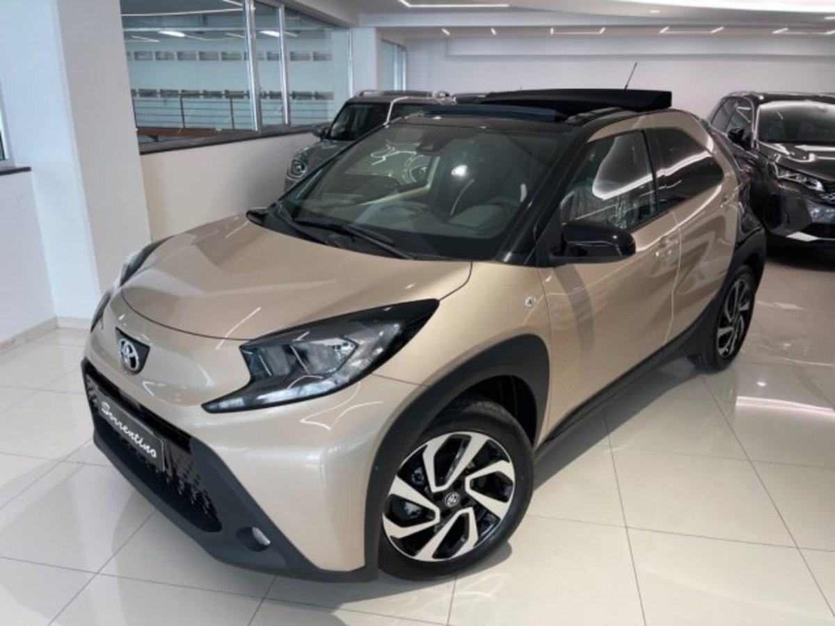 Toyota Aygo X 1.0 VVT-i 72 CV 5 porte Limited S-CVT (19)