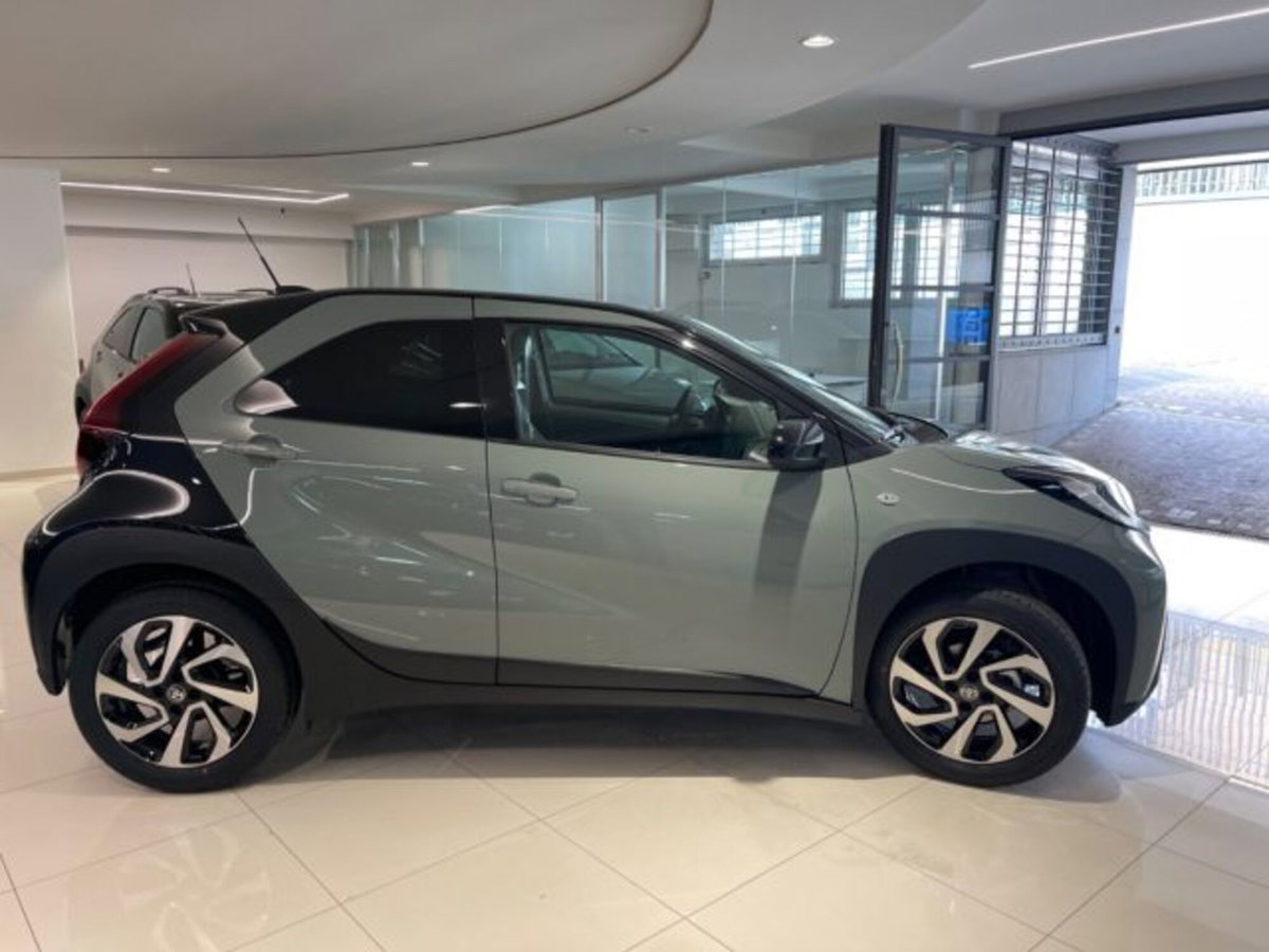 Toyota Aygo X 1.0 VVT-i 72 CV 5 porte Limited S-CVT (20)
