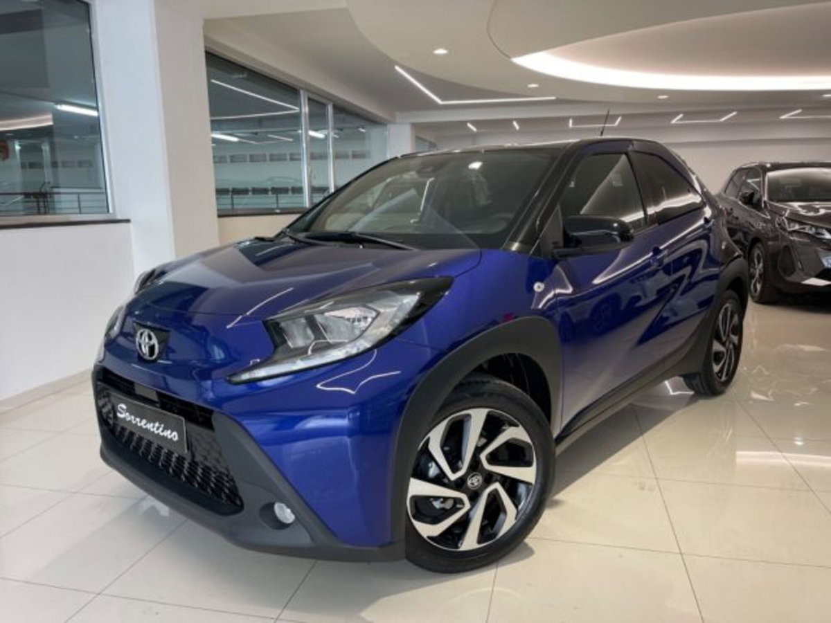 Toyota Aygo X 1.0 VVT-i 72 CV 5 porte Limited S-CVT (4)