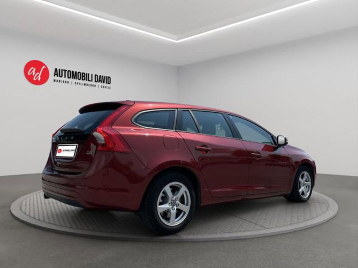 Volvo V60 D2 1.6 Kinetic (4)