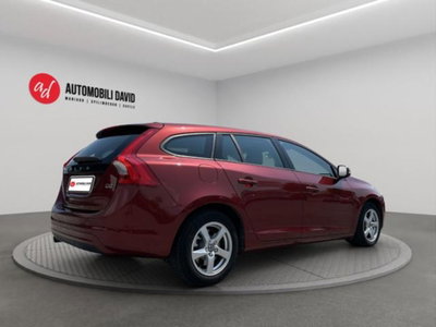 Volvo V60 D2 1.6 Kinetic (4)