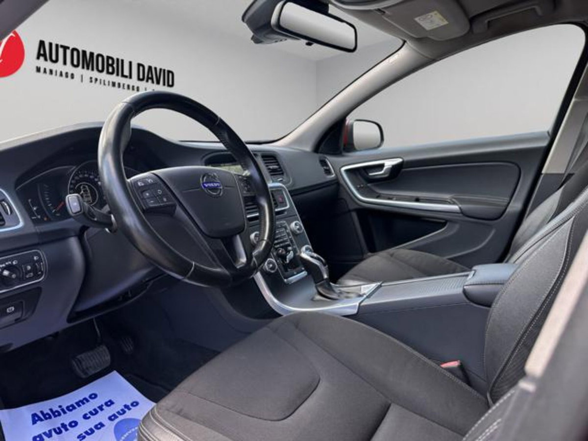 Volvo V60 D2 1.6 Kinetic (7)