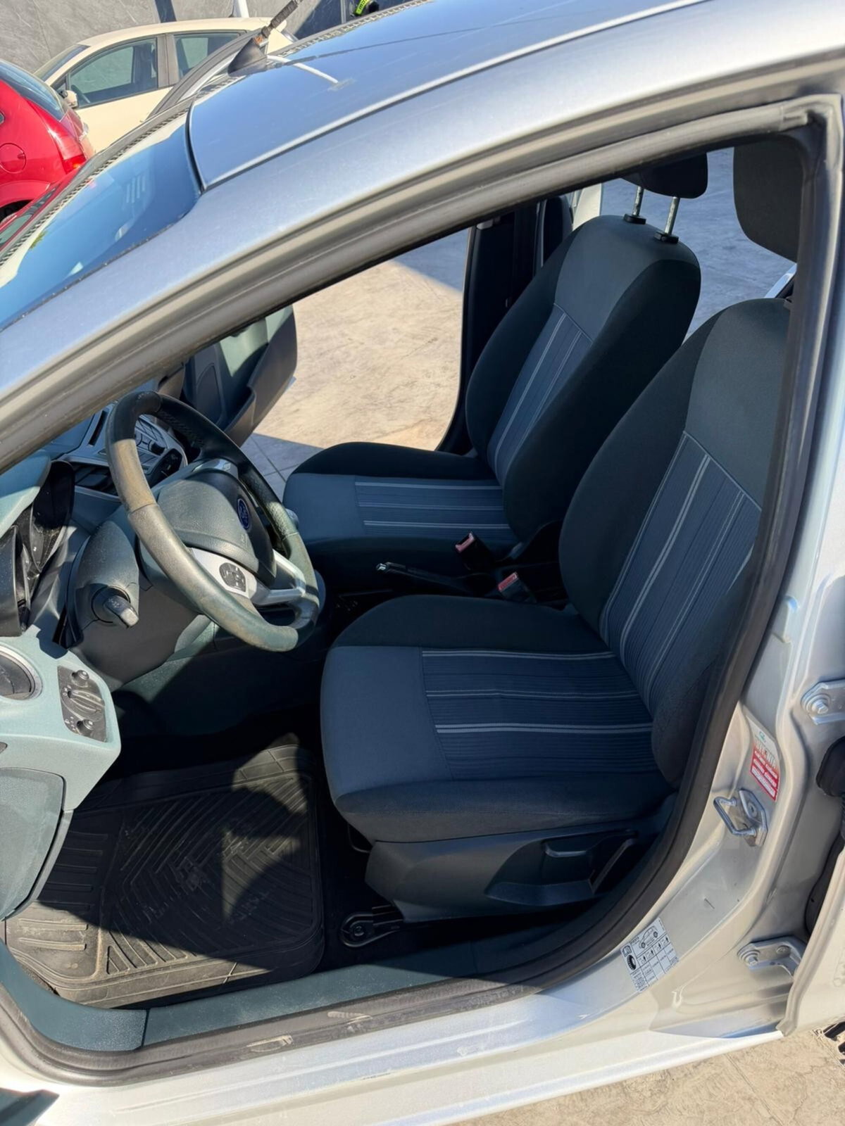 Ford Fiesta 1.4 5 porte Bz.- GPL Titanium (10)