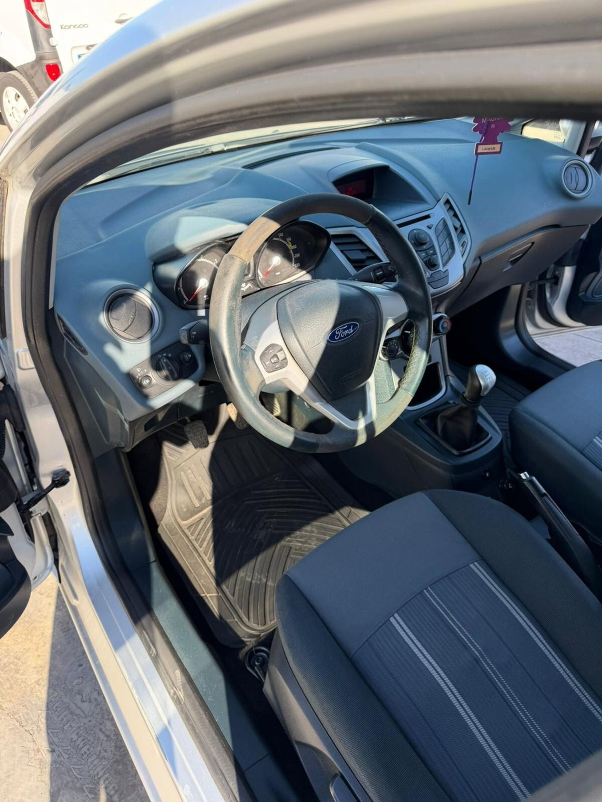 Ford Fiesta 1.4 5 porte Bz.- GPL Titanium (7)