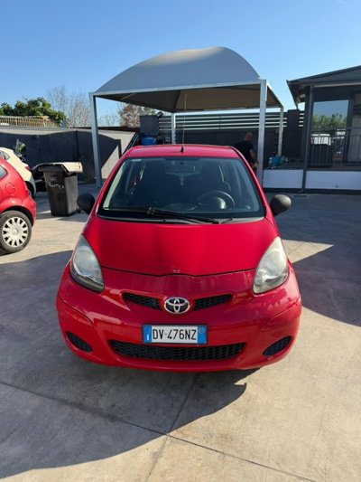 Toyota Aygo 1.0 12V VVT-i 5 porte Sol (3)