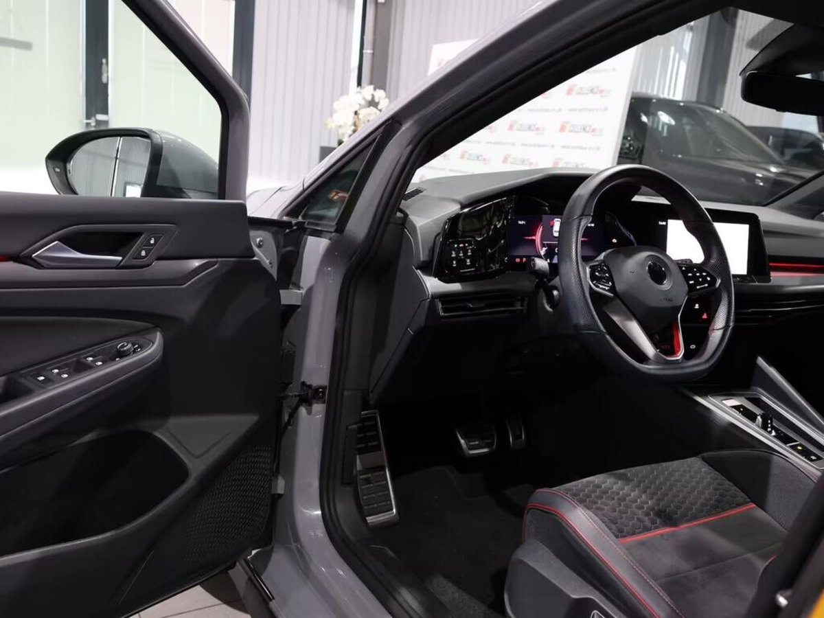 Volkswagen Golf 2.0 TSI GTI DSG Clubsport 45 (6)