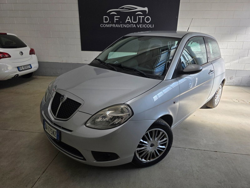 Lancia Ypsilon 1.2 New Oro