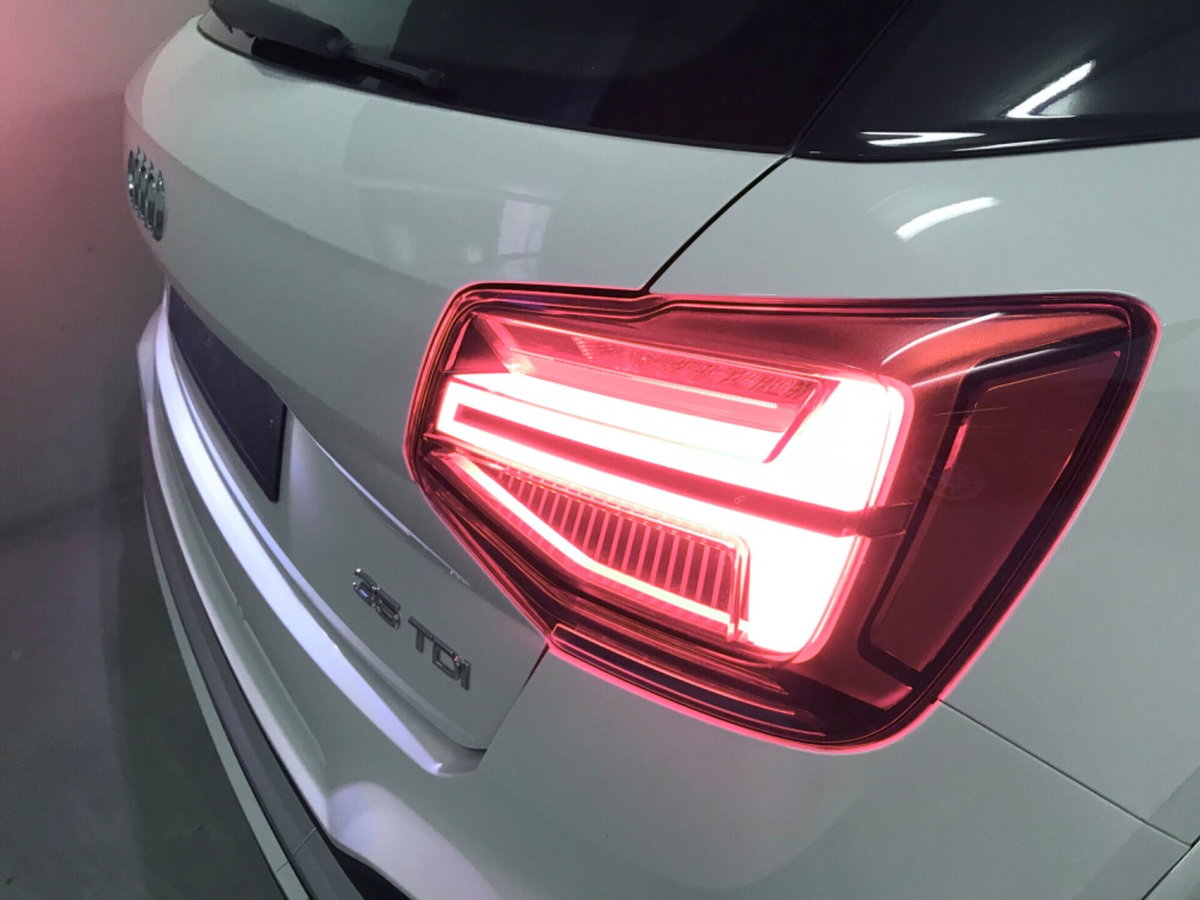 Audi Q2 Q2 35 TDI S tronic S line Edition (10)