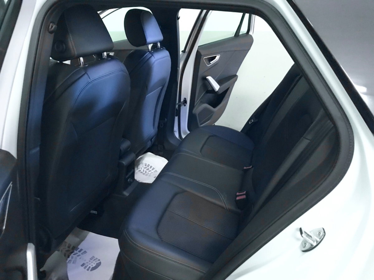 Audi Q2 Q2 35 TDI S tronic S line Edition (16)