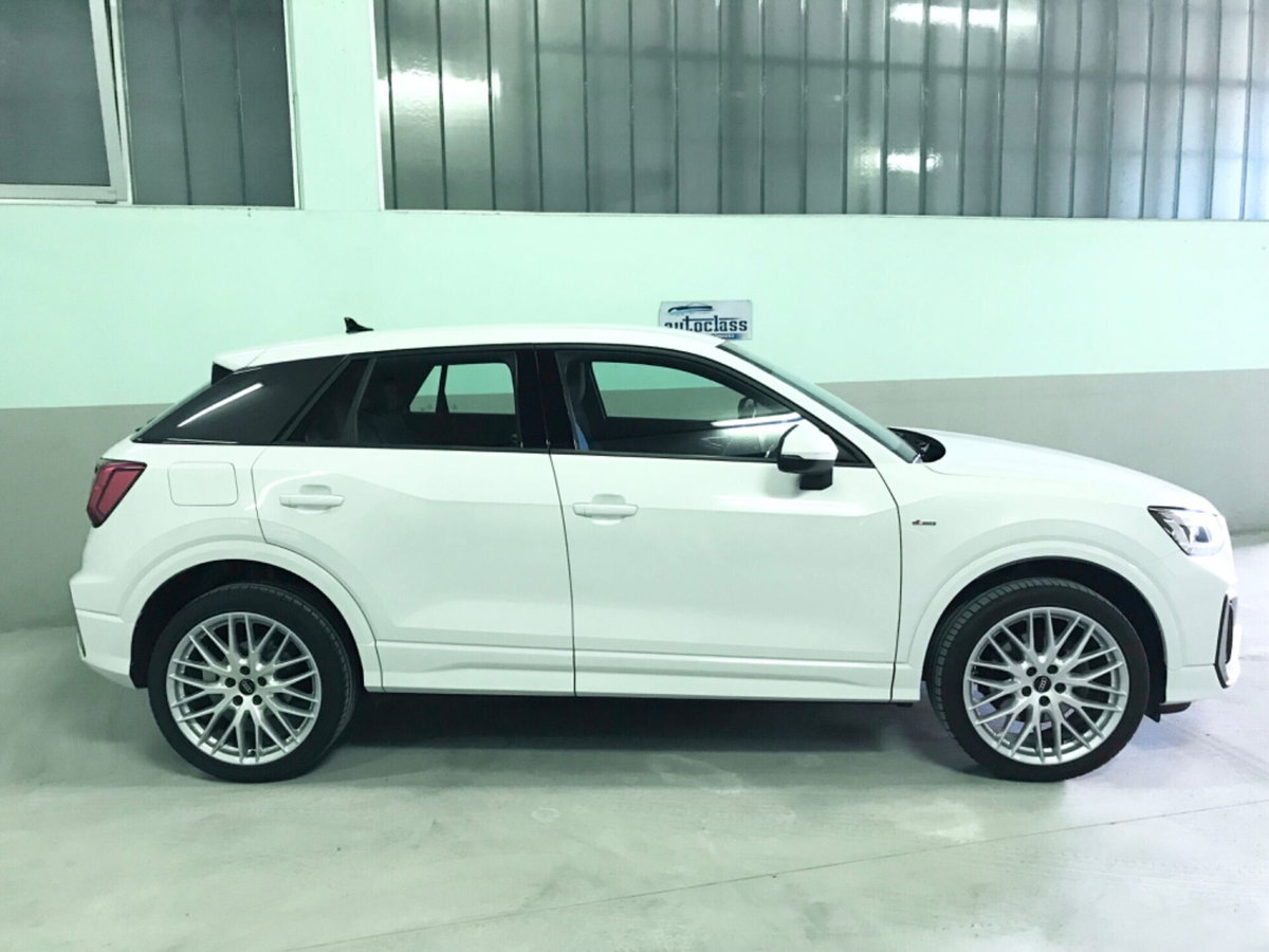 Audi Q2 Q2 35 TDI S tronic S line Edition (5)