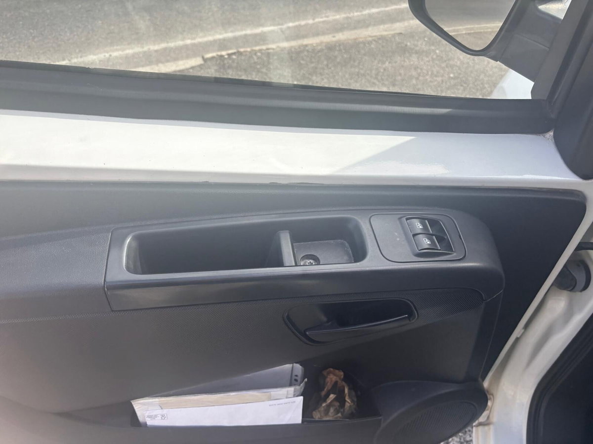 Peugeot Bipper 1.3 HDi 75 FAP Stop&Start Outdoor (5)