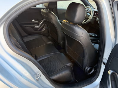 Mercedes-Benz Classe A 180 d Automatic Business (10)